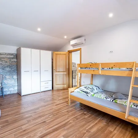 Willa Rina In Barat - Haus Fuer 6-7 Personen Kanfanar