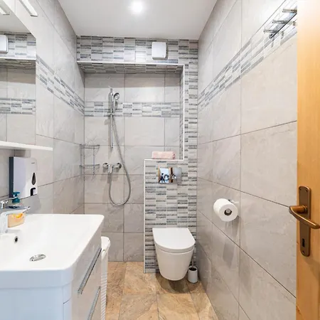 Willa Rina In Barat - Haus Fuer 6-7 Personen
