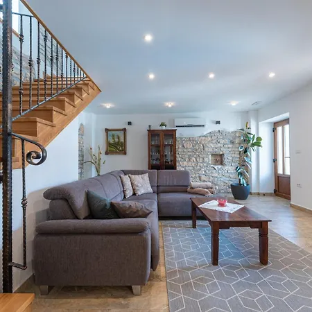 Villa Rina In Barat - Haus Fuer 6-7 Personen Kanfanar