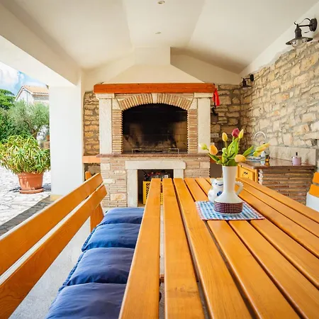 Rina In Barat - Haus Fuer 6-7 Personen Villa